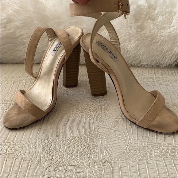 Straps nude pumps - Picture 1 of 5